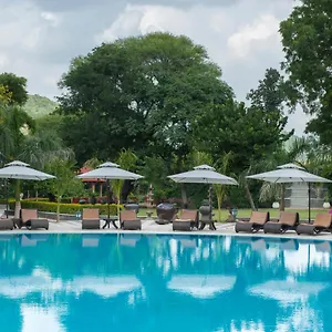 The Royal Retreat & Hotel