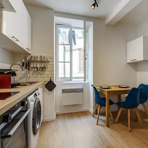 https://nice-and-modern-flat-at-the-heart-of-panier-in.fr-provencehotel.com